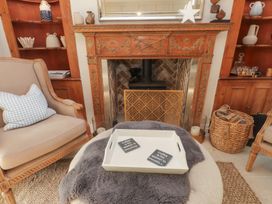 The Music Box - Anglesey - 1191129 - thumbnail photo 4