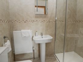 Ty-Gan Dderwen - South Wales - 1191201 - thumbnail photo 25