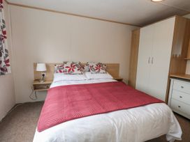 Swanage Coastal Park Caravan - Dorset - 1192435 - thumbnail photo 13