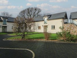 Willow Apartment - South Wales - 1192501 - thumbnail photo 1