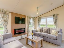 Oak Waterside Spa - North Yorkshire (incl. Whitby) - 1192545 - thumbnail photo 3