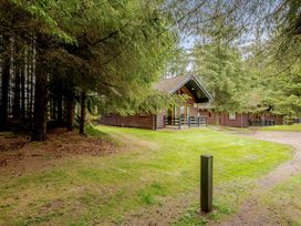 Rainbow Spa (Pet) - Scottish Lowlands - 1192885 - thumbnail photo 2