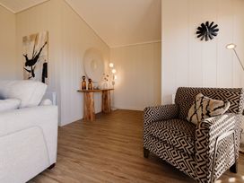 Luxury One Bedroom Retreat - Lincolnshire - 1192916 - thumbnail photo 3