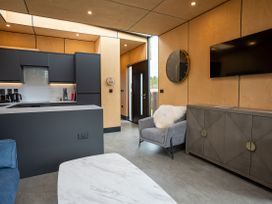 A kitchen with modern furniture and appliances at Orka 2.0 Kinder (Pet) Dumfries