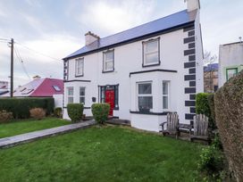 A house with a garden at San Antonio in Dungloe, County Donegal