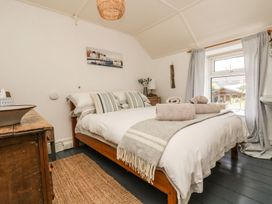 Driftwood Cottage - Cornwall - 1193566 - thumbnail photo 22