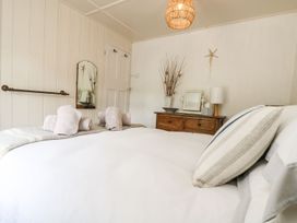 Driftwood Cottage - Cornwall - 1193566 - thumbnail photo 25