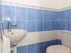 A bathroom with a sink and toilet at Wansfell View in Ambleside