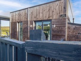 An exterior view of a wooden property at 114 South Crofty in Redruth