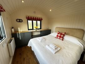 The Lodge - Cotswolds - 1194542 - thumbnail photo 6