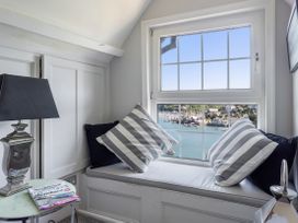 A snug with window seat and view at Bell Cottage in Dartmouth