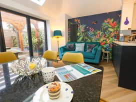 Still Waters - Dorset - 1195851 - thumbnail photo 4