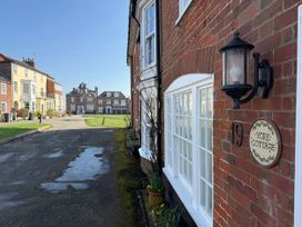 A view of York Cottage and neighboring buildings in Southwold