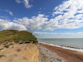 A cliff overlooking the sea at Bridge Cottage in Chideock