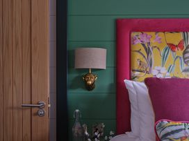 Wilde Spa - South Wales - 1196256 - thumbnail photo 11