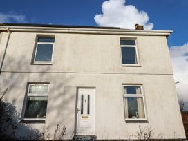 A house with a front door and windows at 4 Polgrain Turning Bodmin