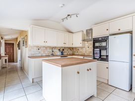 Meadow Lodge - Cotswolds - 1196806 - thumbnail photo 5