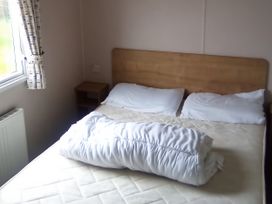 White Acres Holiday Park - Plot 447 - Cornwall - 1197768 - thumbnail photo 6