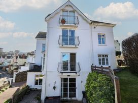 A house with balconies and garden at 3 The Elms in Salcombe