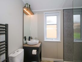 Poppy - Herefordshire - 1197904 - thumbnail photo 19