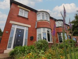 A house exterior with a front garden at 44 Love Lane in Whitby
