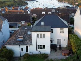An outdoor view of houses and water at Lorrell Salcombe