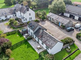 An outdoor view of Wren Cottage and surrounding area in Cowbridge