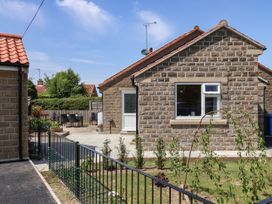 A house with garden furniture at Wheeldale Cottage in Goathland