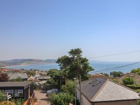 A view of the coastline and houses at Seaview in Lyme Regis