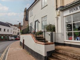 An outdoor view of a building with entrance steps at Flat 1 Harley House Sidmouth