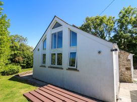 A house with windows and garden at Tegfan in Newport