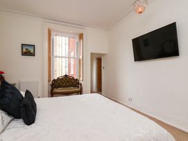 Sea View Apartment - North Yorkshire (incl. Whitby) - 1205558 - thumbnail photo 10