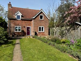 Fables Cottage - Suffolk & Essex - 1206399 - thumbnail photo 2