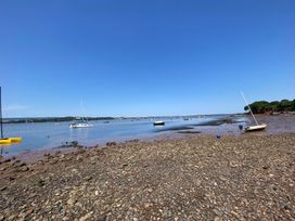 A view of boats on the water at Tower View Cottage in Lympstone