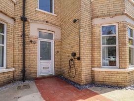 An entryway with door and windows at Lansdowne Grange in Bridlington