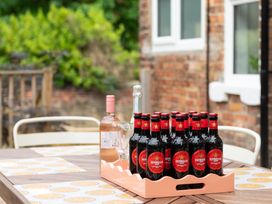 An outdoor table with drinks at 59 Garfield Road, Scarborough