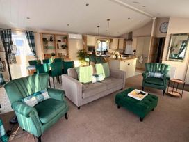 Meadows 90 Southview Holiday Park Skegness - Lincolnshire - 1207234 - thumbnail photo 8