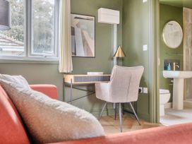 An office with a desk and chair at 1 Bedroom Apartment Sleeps 2 Pets Welcome in Carbis Bay