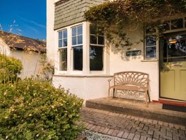 A bench and door at Briargarth in Keswick