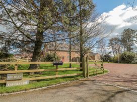 The Red Barn - Northumberland - 1562 - thumbnail photo 2