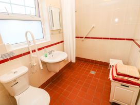 Cwtch Cowin - South Wales - 18113 - thumbnail photo 14