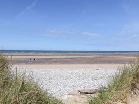 Beach Cottage - North Wales - 20157 - thumbnail photo 56