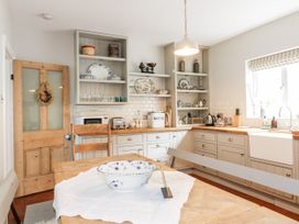 Lucky Cottage - Peak District - 22317 - thumbnail photo 10