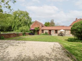Sweet Briar Barn - Norfolk - 24423 - thumbnail photo 2