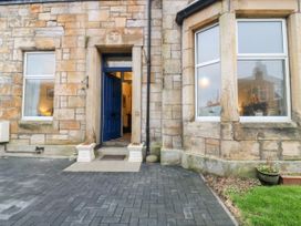 Castle Cliff - Scottish Lowlands - 25277 - thumbnail photo 2