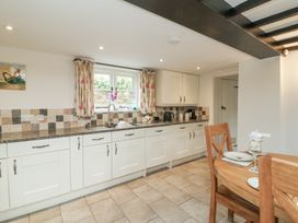 Greenslades - Somerset & Wiltshire - 27158 - thumbnail photo 13