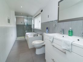 Greenslades - Somerset & Wiltshire - 27158 - thumbnail photo 19