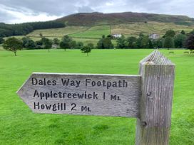 Fellside - Yorkshire Dales - 27212 - thumbnail photo 27