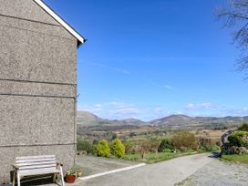 Ymwlch Bach Farmhouse - North Wales - 2838 - thumbnail photo 21