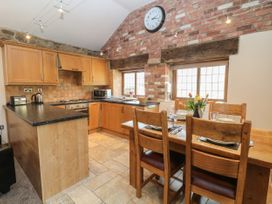 Fletchers Barn - Peak District - 29638 - thumbnail photo 8